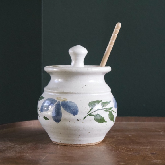 Vintage Other - vtg 70s dainty floral ceramic honey jar